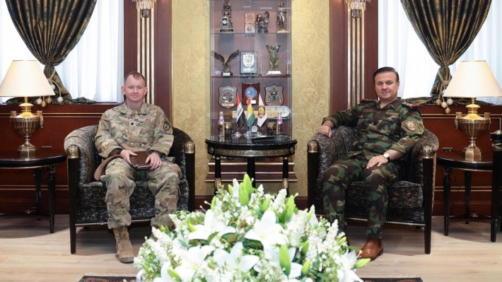 البيشمركة والتحالف الدولي يجددان التزامهما بتطوير العلاقات العسكرية ورفع مستوى التنسيق