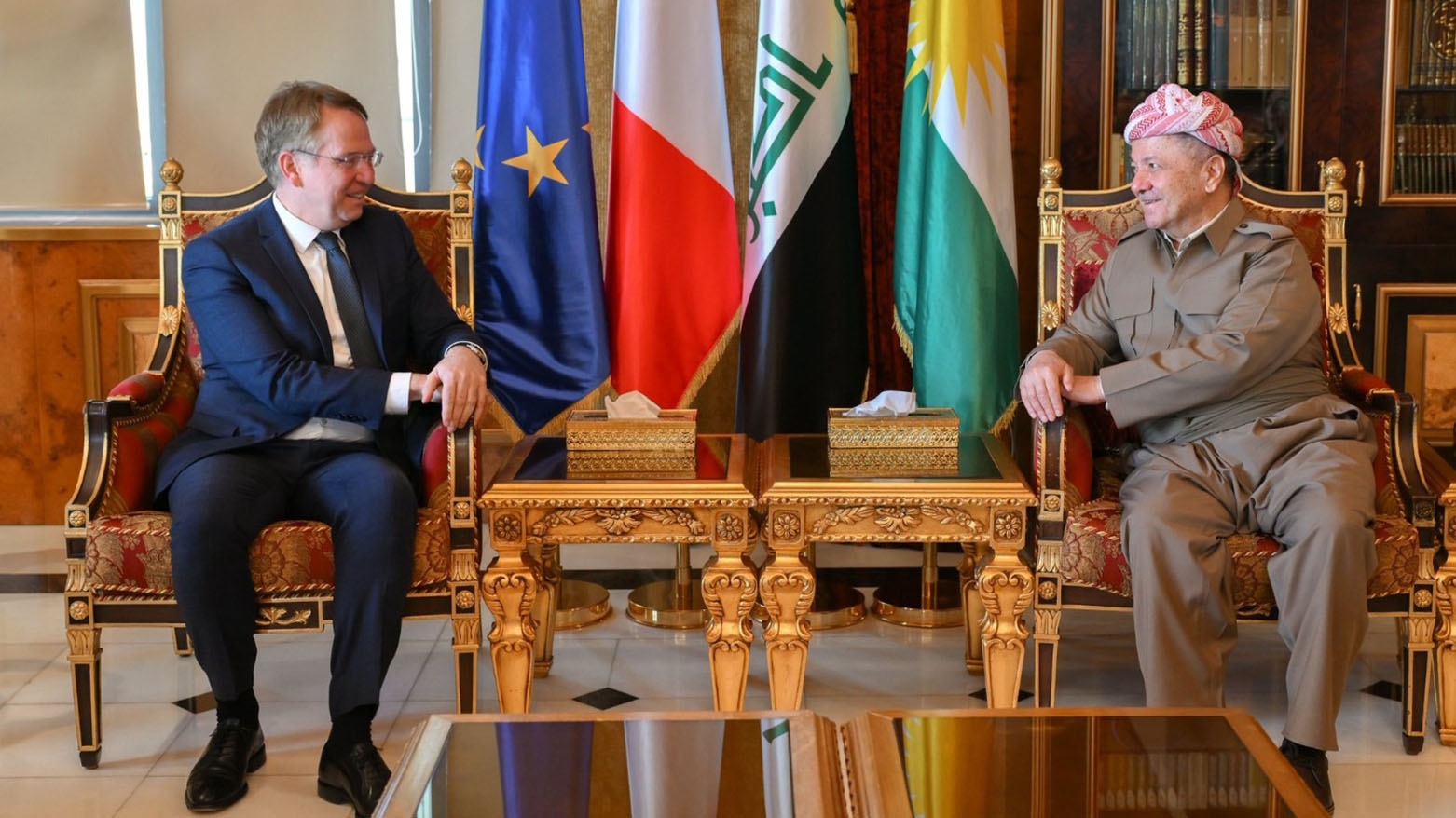 الرئيس بارزاني يستقبل السفير الفرنسي لدى بغداد باتريك دوريل