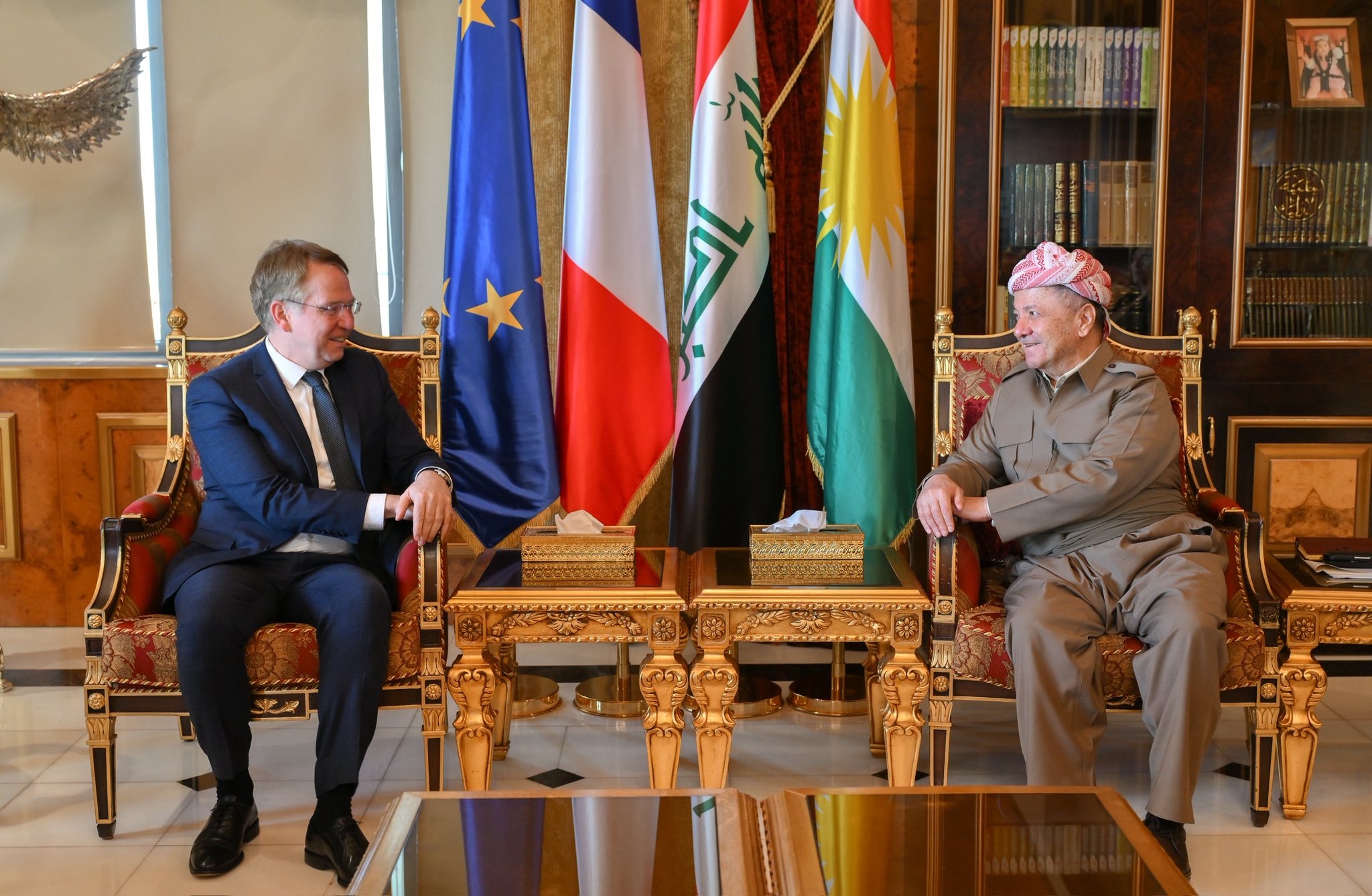 لە پیرمام سەرۆک مەسعود بارزانی پێشوازی لە بەڕێز پاتریک دورێل باڵیۆزی فەرەنسا لە بەغدا کرد.