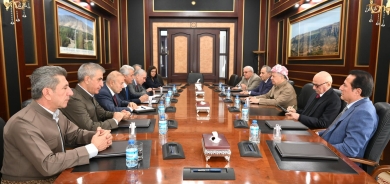 الرئيس بارزاني يجتمع مع وفد الحزب الديمقراطي الكوردستاني – سوريا