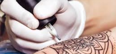 حبر الوشم قد يؤدي للإصابة بسرطان الجلد