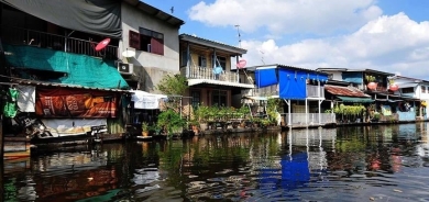 ژمارەی گیانیان لەدەستدان لە لافاوەكەی تایلەند بۆ ٣٣ کەس بەرزبووەوە