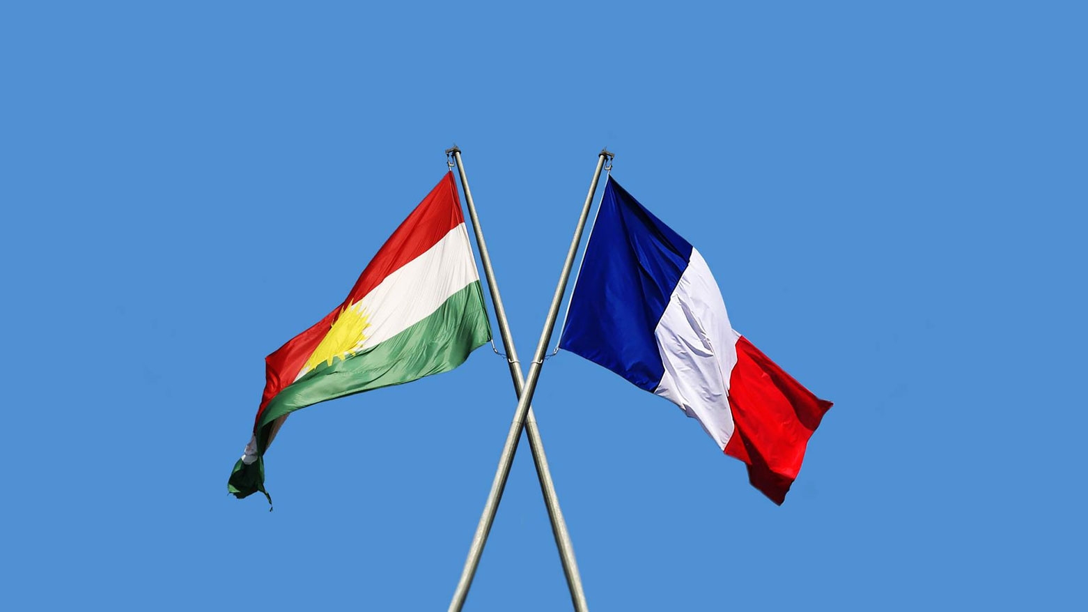 بأشد العبارات.. فرنسا تدين الهجوم على حقل 