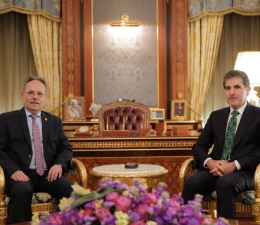 نێچيرڤان بارزانى، سه‌رۆكى هه‌رێمى كوردستان، پێشوازيى له‌ به‌ڕێز دانيێل هون، باڵيۆزى سويسرا له‌ عێراق كرد.