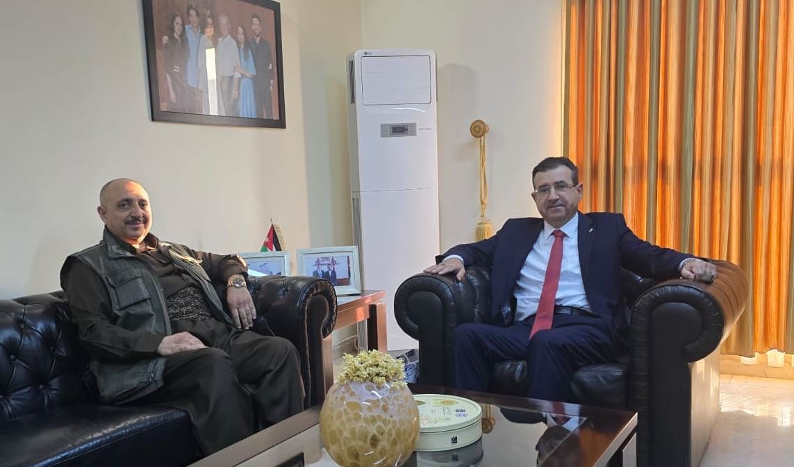 السکرتیر العام لـ YNDK يزور القنصلية العامة للمملكة الأردنية الهاشمية