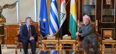 الرئيس بارزاني يستقبل السفير اليوناني لدى العراق