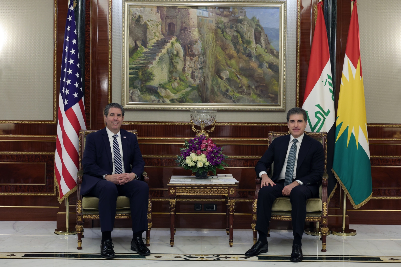 نێچيرڤان بارزانى، سه‌رۆكى هه‌رێمى كوردستان، پێشوازیى له‌ به‌ڕێز مايكڵ ڕيگه‌س، جێگرى وه‌زيرى ده‌رەوه‌ى ئه‌مه‌ريكا كرد