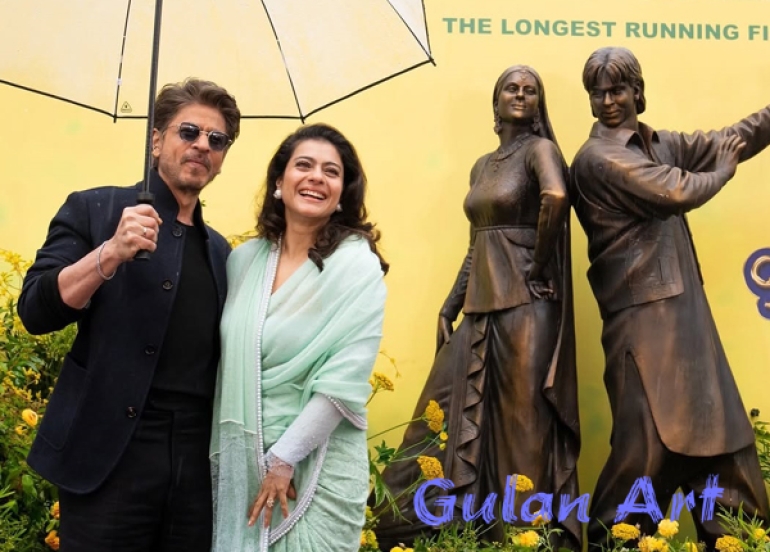 بۆڵیوود پەیكەرێكی بۆ ئەستێرەكانی لە بەریتانیا دانا