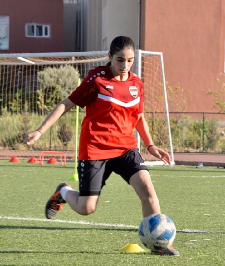 یاری كردن لە هەموو شوێنێ سود بەخشە