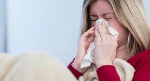 9 علامات تحذيرية تشير إلى تفاقم نزلة البرد