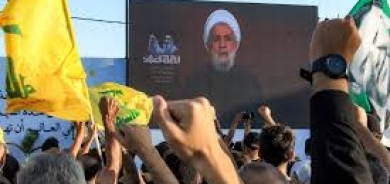 قاسم يؤيد «الدبلوماسية» ويتمسك بسلاح «حزب الله»