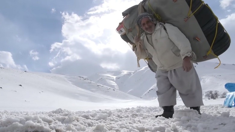 Two Kurdish Kolbars Killed in Avalanche on Iran-Turkey Border