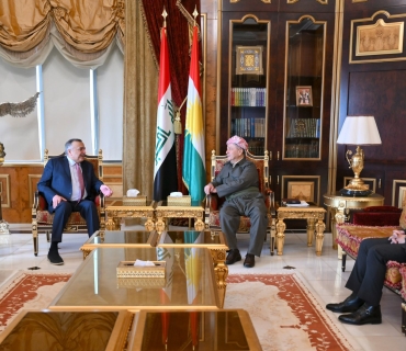 لە پیرمام ســـەرۆك مــەســعـــود بــــارزانـــی پێشوازی لە بەڕێز جەمال کەربولی سەرۆکی حزبی حەلی عێراقی کرد.