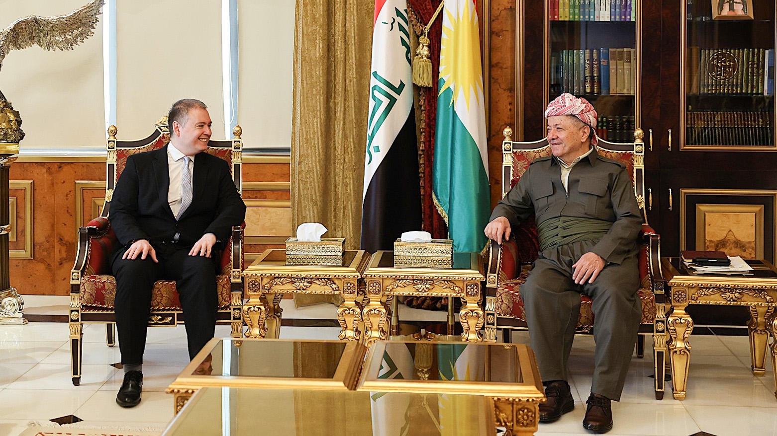 Konsulê nû yê Hingarya teza xwe a masterê li ser Kurdistanê nivîsiye