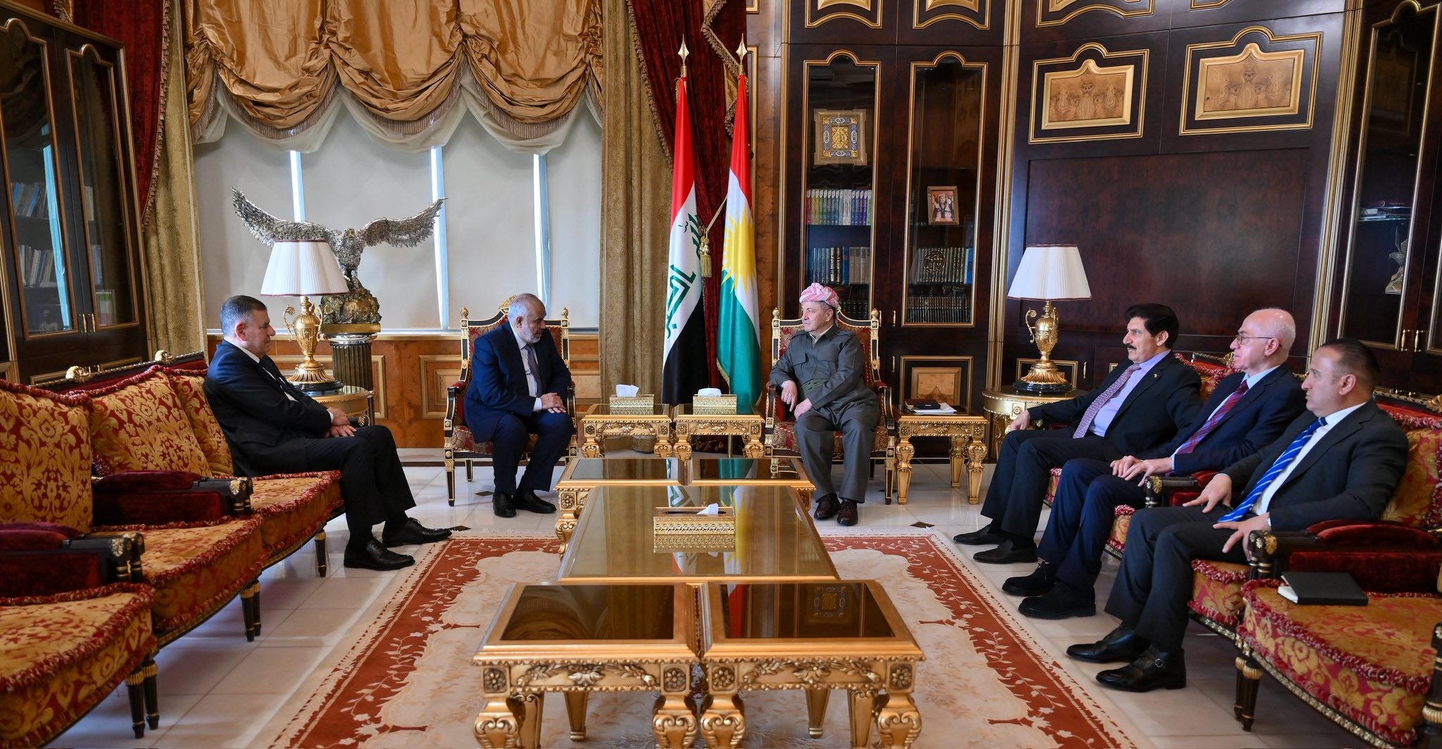 لە پیرمام، سەرۆک مەسعود بارزانی پێشوازی لە بەڕێز ئیسماعیل ئەلعزاوی سەرۆکی حزبی (حرکة العدل والإحسان)ـی عێراقی و شاندێکی یاوەری کرد.