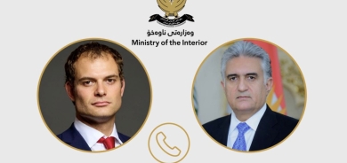 ريبر احمد يتلقى اتصالاً من مسؤول بريطاني رفيع