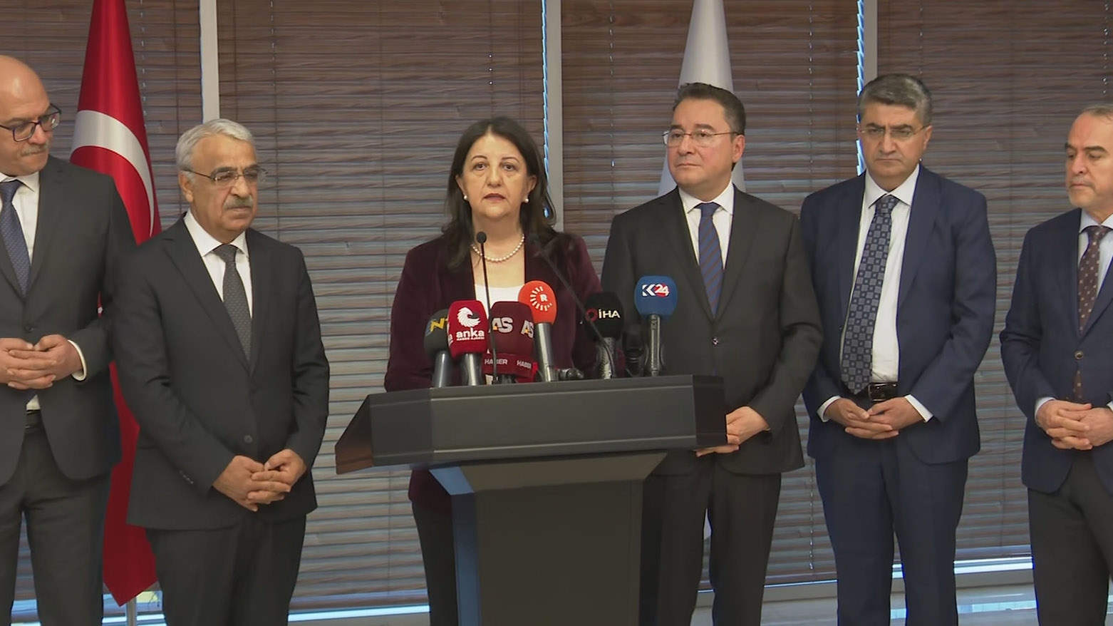 Şanda Îmraliyê piştî hevdîtina Babacan: Qonaxa yekem bidawî bû, niha dora 