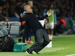 إنريكي يعترف بمعاناة باريس سان جيرمان