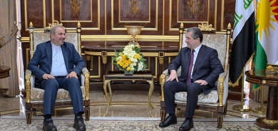 مسرور بارزاني يستقبل السفير الإيراني لدى العراق