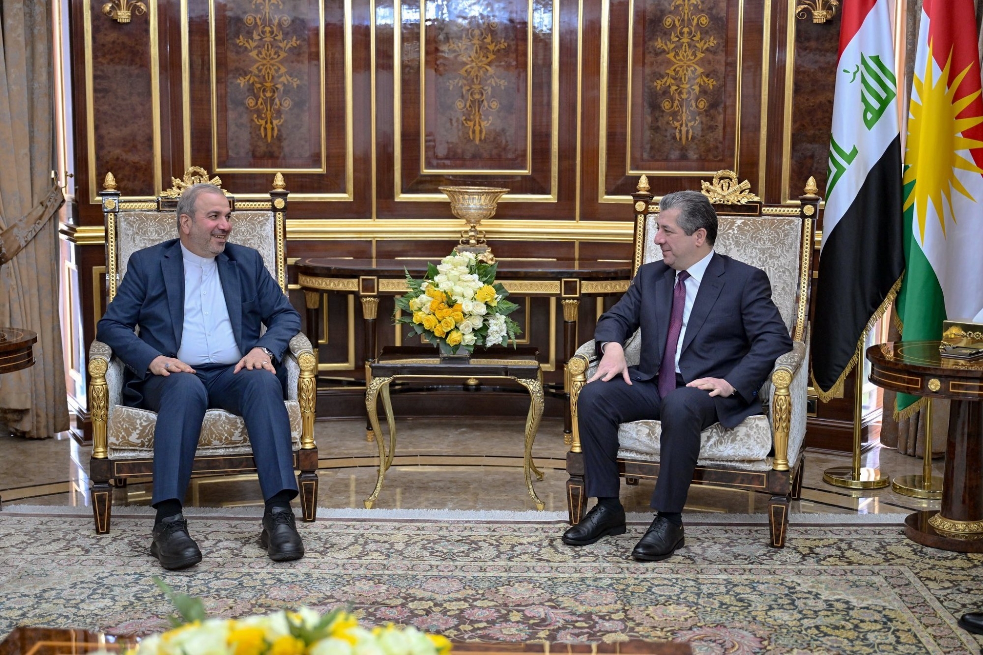 Serokê Hikûmetê û Balyozê Îranê li Iraqê tekezî li ser pêşxistina pêywendiyan kirin