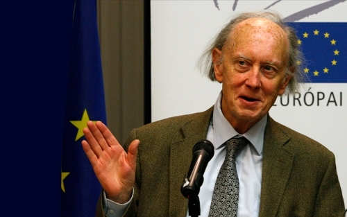 John Dunn, Profesorê Beşa Zanistên Siyasî û Lêkolînên Navdewletî li Zanîngeha Cambridge ji Gulanê re: Siyaset xwedî rehendeke kiryarî ye û ya girîng ew encam in ku jê derdikevin