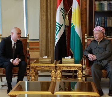 لـــە پـیــرمــام سەرۆک مەسعود بارزانی پێشوازی لە بەڕێز ماچیج زایدڵ کونسوڵی گشتی نوێی پۆلەندا لە هەولێر کرد.