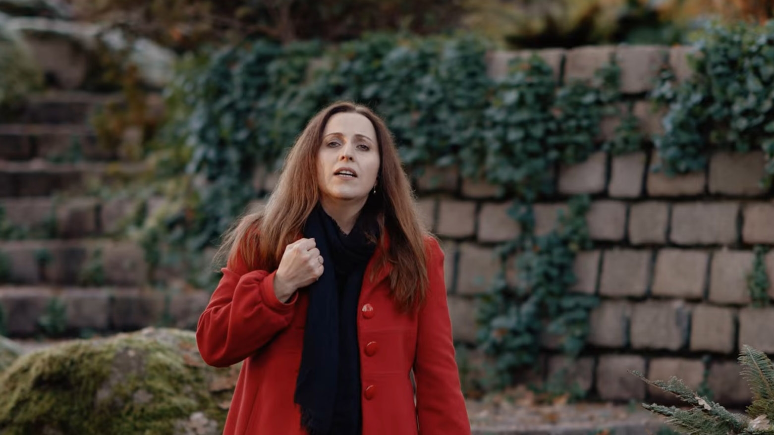 Hunermend Yekbûn bi boneya Roja Alaya Kurdistanê klîpa 