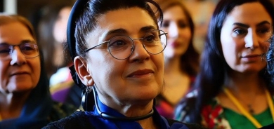 Xwedîlêderketin pêl bi pêl mezin dibe: 'Leyla Zana rûmeta gelê me ye'