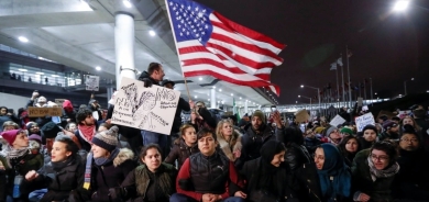 قەدەغەکردنی چوونە ژوورەوەی هاووڵاتییانی ٧ وڵاتی دیکە بۆ ناو ئەمریکا