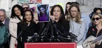 معركة «تصفية حسابات» سياسية في واشنطن