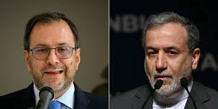 إيران تعرب عن دعمها لفنزويلا في نزاعها مع الولايات المتحدة