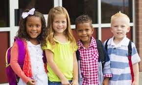 7 أمور تجعل أطفالك قريبين منك حين يكبرون