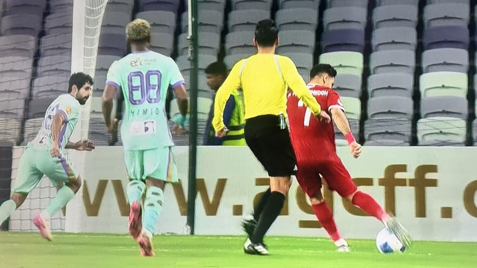 زاخو يتجاوز العين الإماراتي ويعزز صدارته لمجموعته في بطولة الخليج