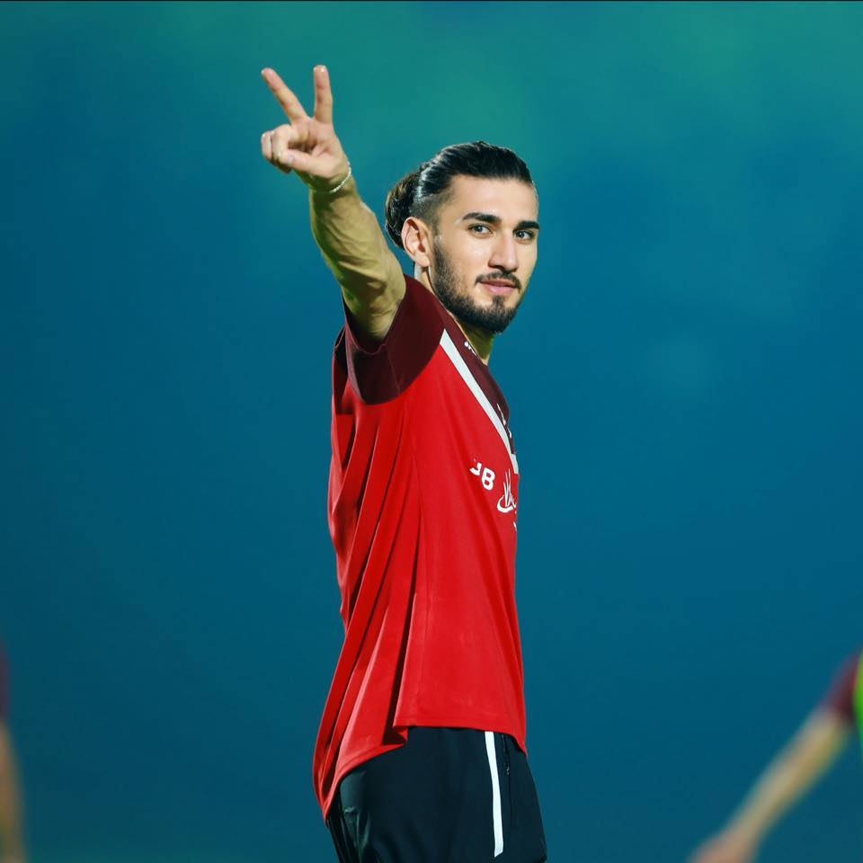 ئاكام هاشم لەگەڵ زەورا بەردەوامە