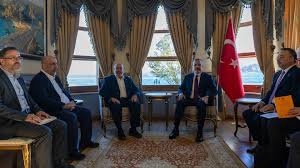 وفد من «حماس» يبحث مع وزير الخارجية التركي مجريات تطبيق اتفاق غزة