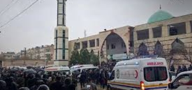 حمص تشيّع ضحايا المسجد... و«داعش» يهدّد مجدداً