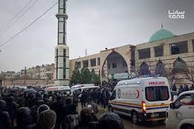 حمص تشيّع ضحايا المسجد... و«داعش» يهدّد مجدداً