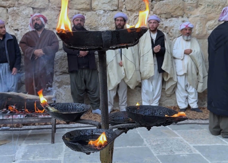 Baba Şêx û oldarên Êzidî li Lalişê dest bi ‘Çileyê Zivistanê’ kirin