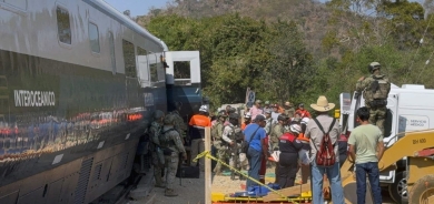 بەهۆی دەرچوونی شەمەندەفەرێک لە ڕێڕەو ١٣ کەس گیانیان لەدەستدا