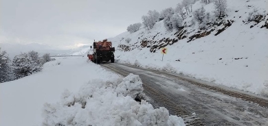 مرور أربيل تصدر تحذيراً عاجلاً للسائقين بسبب الثلوج: هذه الطرق غير صالحة للاستخدام حالياً