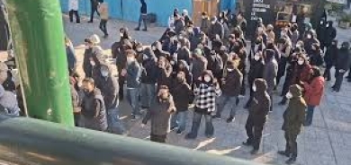 احتجاجات إيران من البازار إلى الجامعات