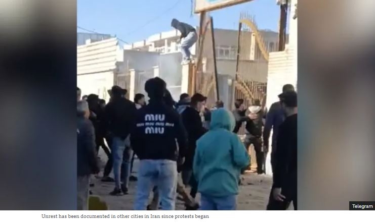 Security Forces Member Killed Amid Nationwide Protests Over Currency Collapse