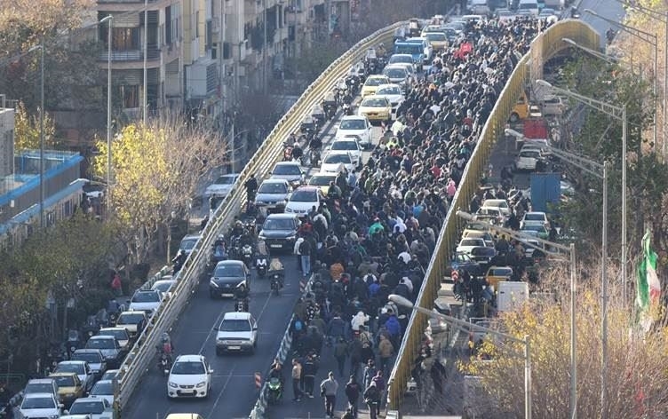 Îranê sala 2025an hezar û 500 kes îdam kirine