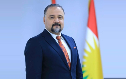 ئەندازیار زەردەشت عەبدوالخالق سەرسام بەڕێوەبەری ئاوەڕۆی هەولێر بۆ گوڵان: - لە شاری هەولێر بەدرێژیی زیاتر لە(3) ملیۆن مەتر ئاوەڕۆی قەبارە جیا جیا هەیە لە(7)دەرچەوە دەگەنە دەرەوەی شارو كارگەی ڕیسایكلینی ئاوی قورسی هەولێر