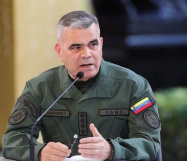 ڤلاديمێر بادرينو لوپێز وەزیری برگریی ڤەنزوێلا لە بەیاننامەیەکی تونددا هەڵوێستی وڵاتەکەیی سەبارەت بە بوونی هێزەکانی ئەمه‌ریکا لەو وڵاتە ڕاگەیاند.