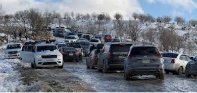 جبل سفين يتوشح بالبياض ويستقطب مئات الزوار في أربيل