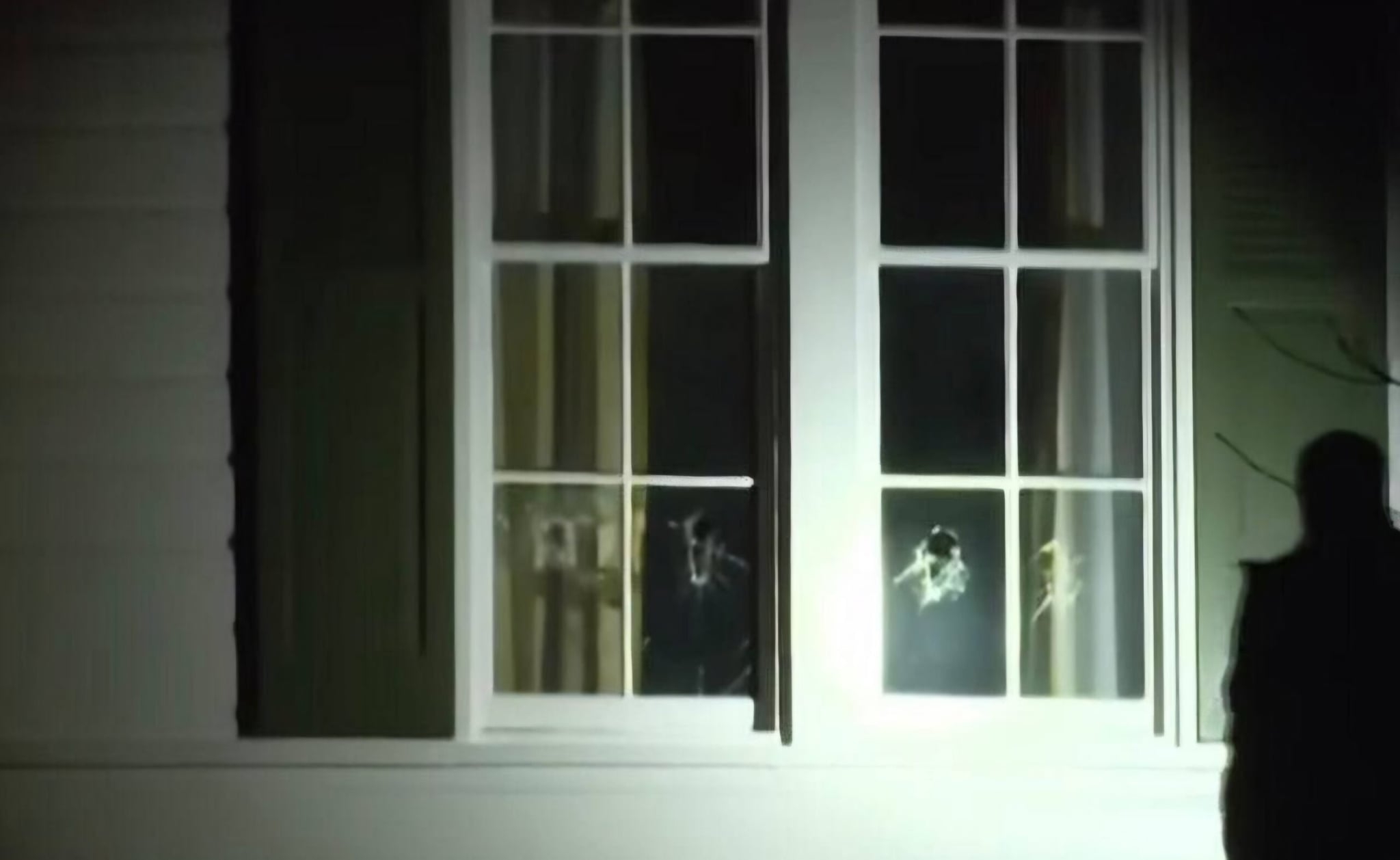 ماڵی جێگری سەرۆکی  ئەمریکا دۆناڵد ترەمپ بە تەقەکردن کرایە ئامانج