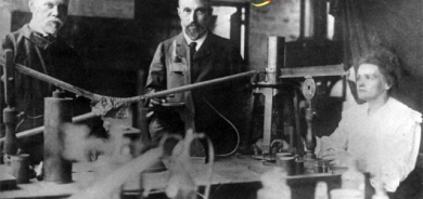 دۆزینەوەی بەڵگەی تیشكدەرەوە