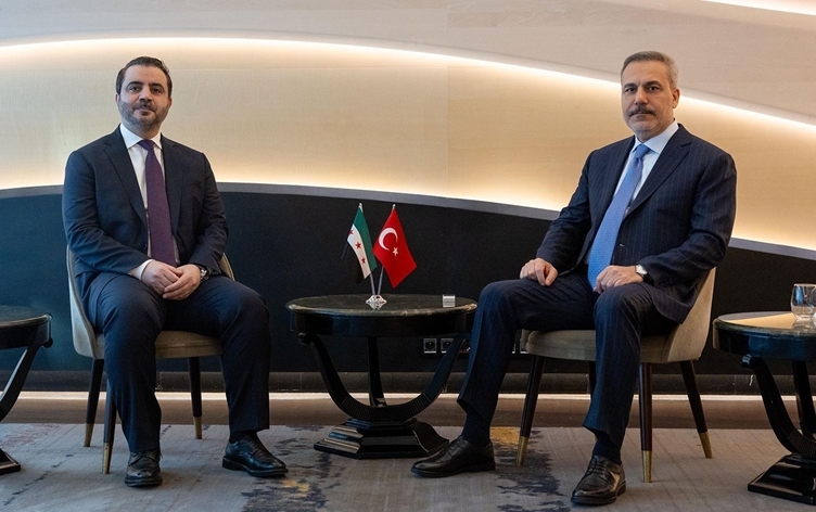 Fîdan û Şeybanî civiyan: 'Me hevdîtinên Şam û YPGyê gotûbêj kir'