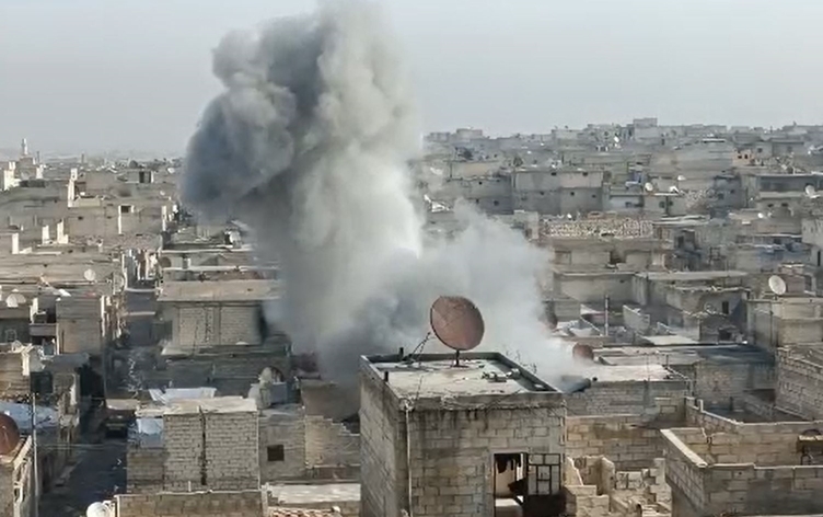 شەڕێکی قورس لە شاری حەلەب لەنێوان هێزەکانی ئاسایشی نێوخۆ و گرووپەکانی سەر بە حکومەتی دیمەشق دەستیپێکردووە.